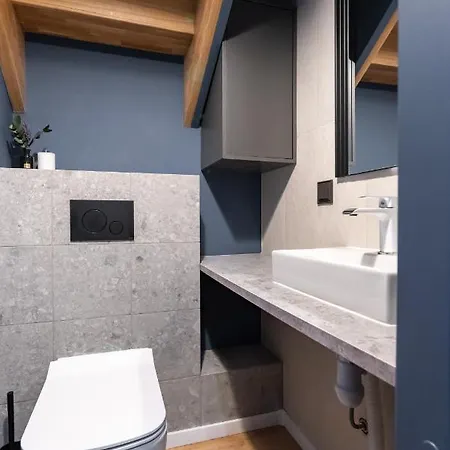 Two-story Urban Gem 탈린
