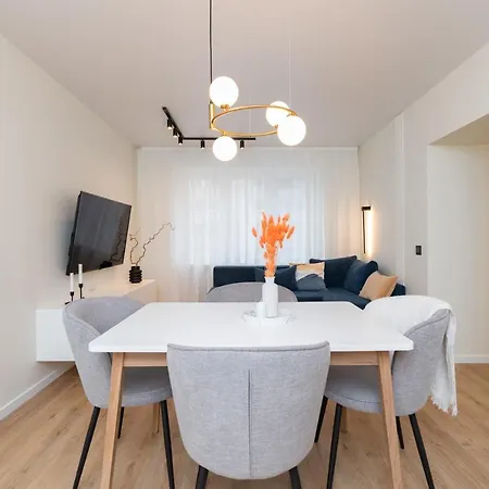 Two-story Urban Gem 아파트 탈린
